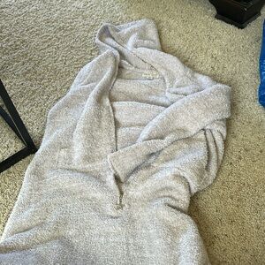 Barefoot long comfy women dress with hoodie